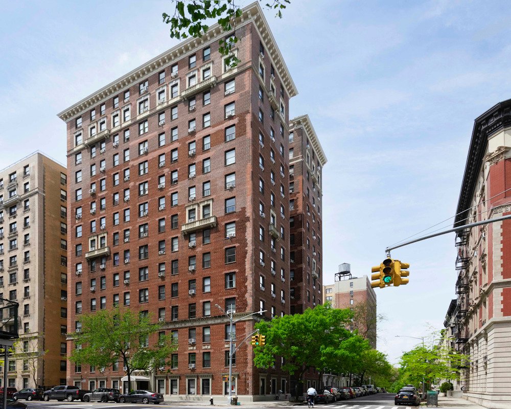 7dad0d13-fd21-4161-8f9d-edfacc498e43_915wea_facade_Resized