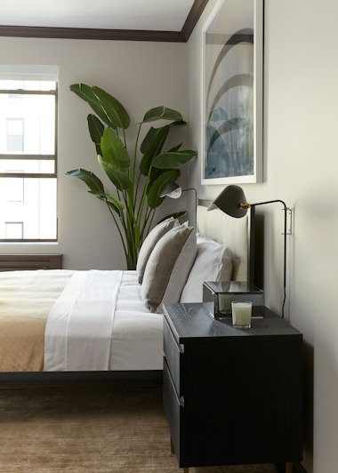 d39ee3b8-44ec-44dc-9f9c-417ae39648eb_915_Bedroom_Detail_2