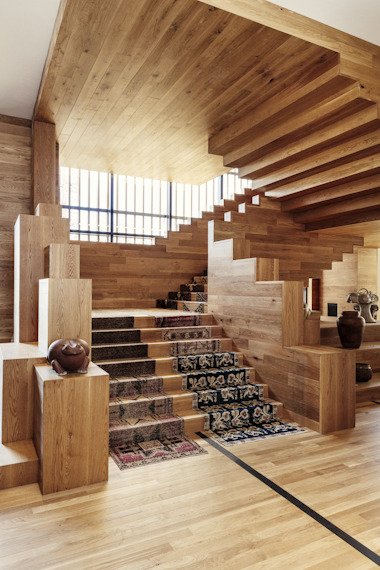 f95aa812-91ef-4dc2-97b8-bcb142eafbc4_AUP_HERO_Lobby_8